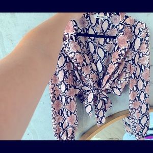 Cropped Blouse With Tie